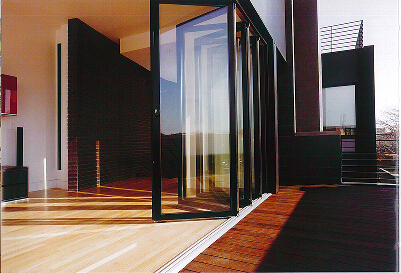 FOLDING DOOR