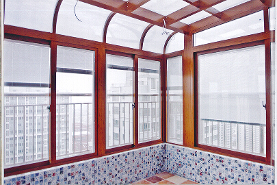 SHUTTER / LOUVER WINDOW