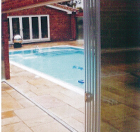 FRAMELESS GLASS FOLDING DOOR